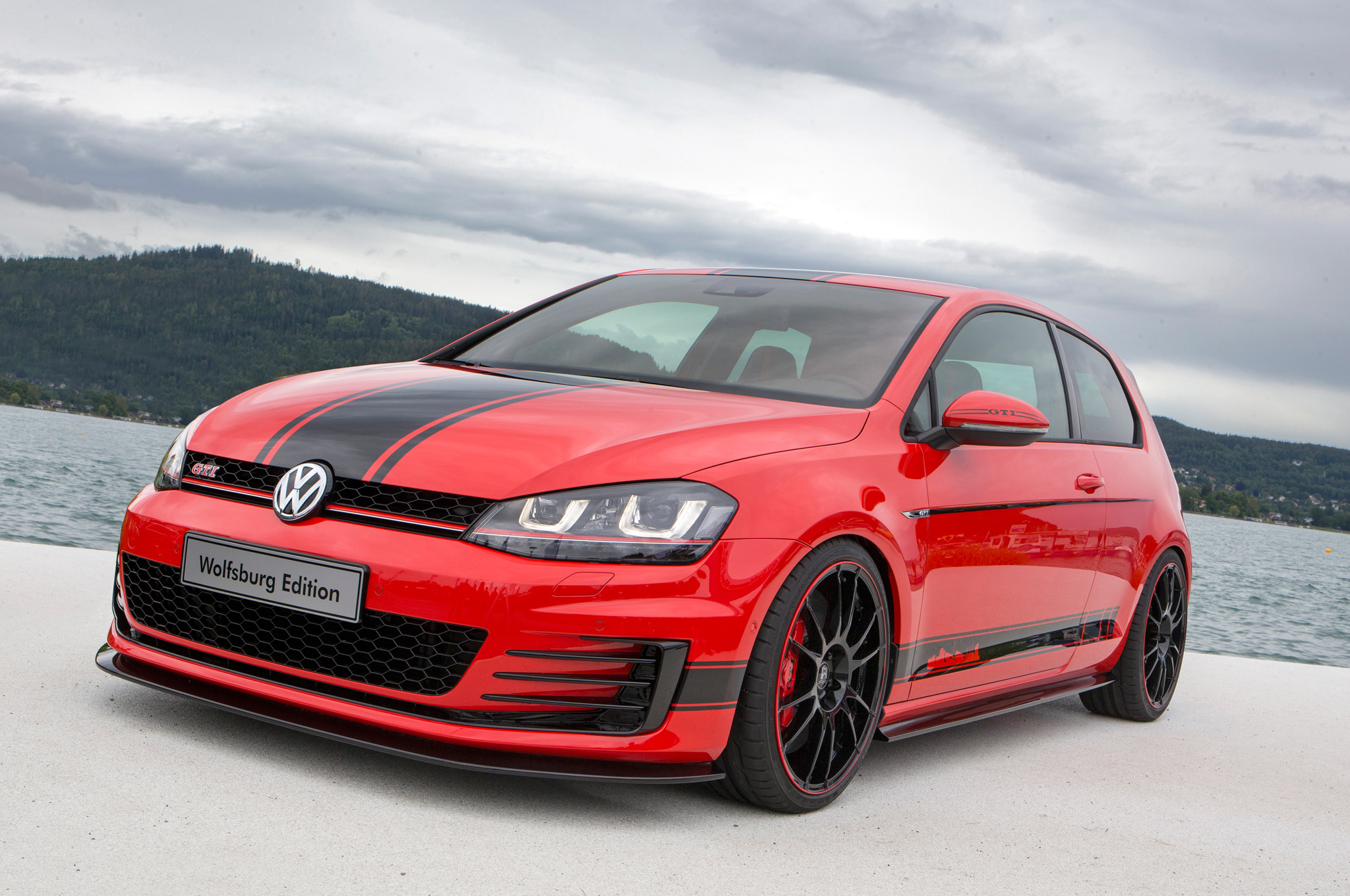 Volkswagen Golf GTI Pics, Vehicles Collection