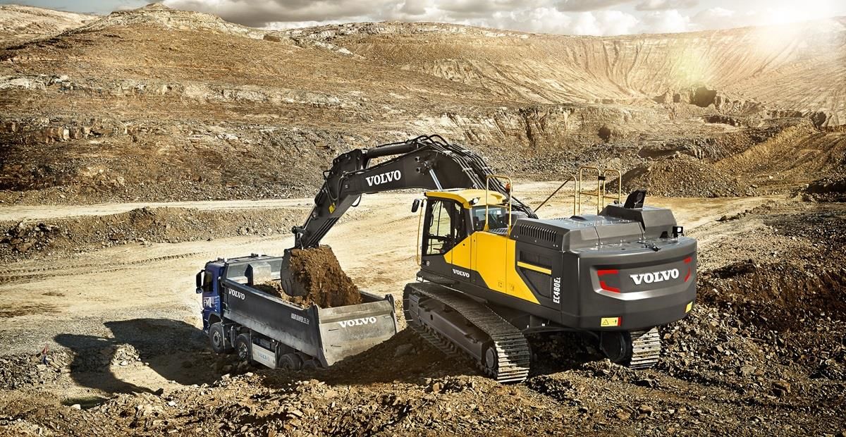 HD Quality Wallpaper | Collection: Vehicles, 1200x620 Volvo Excavator