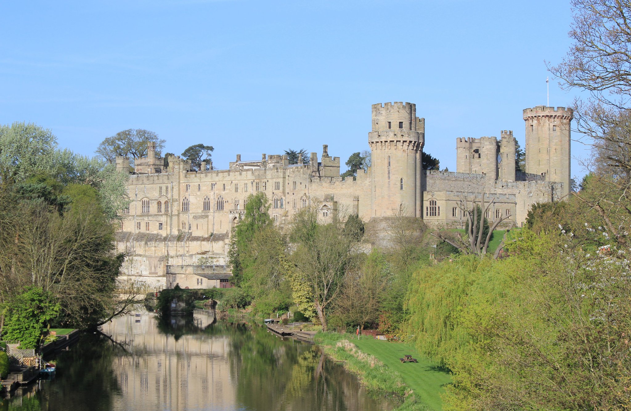 Amazing Warwick Castle Pictures & Backgrounds
