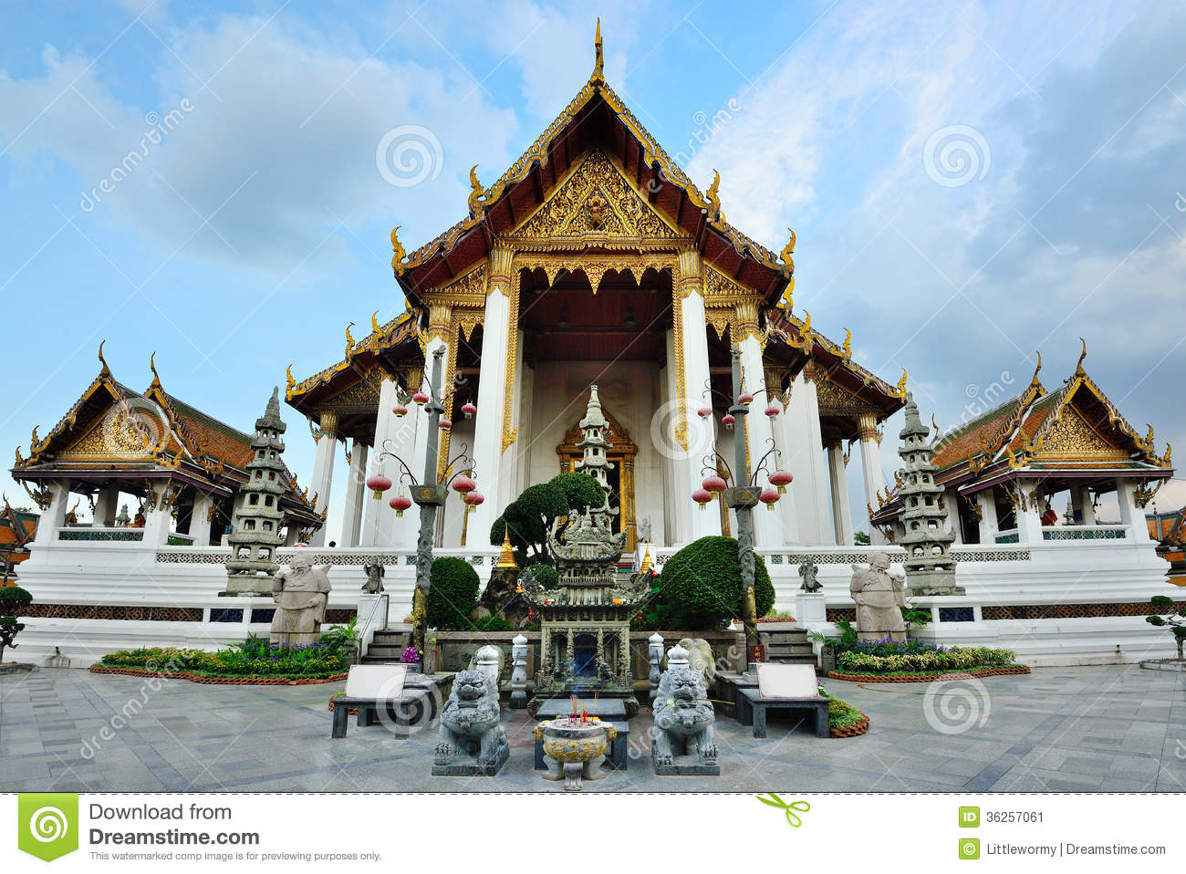 HQ Wat Suthat Wallpapers | File 223.84Kb