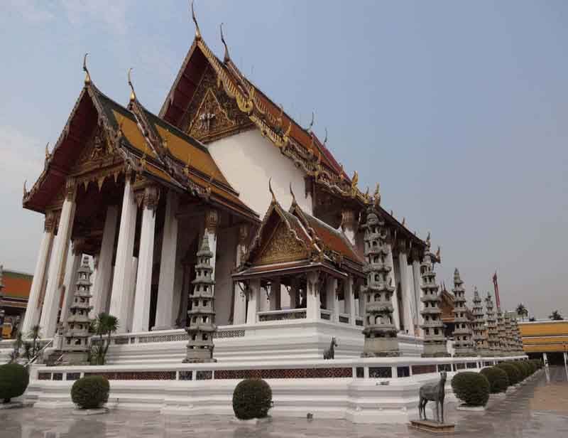 HQ Wat Suthat Wallpapers | File 85.74Kb