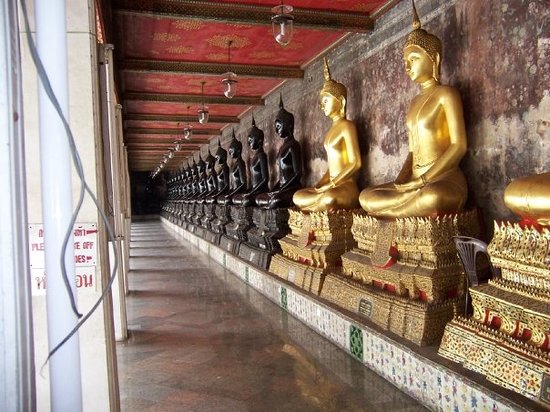 Images of Wat Suthat | 550x412