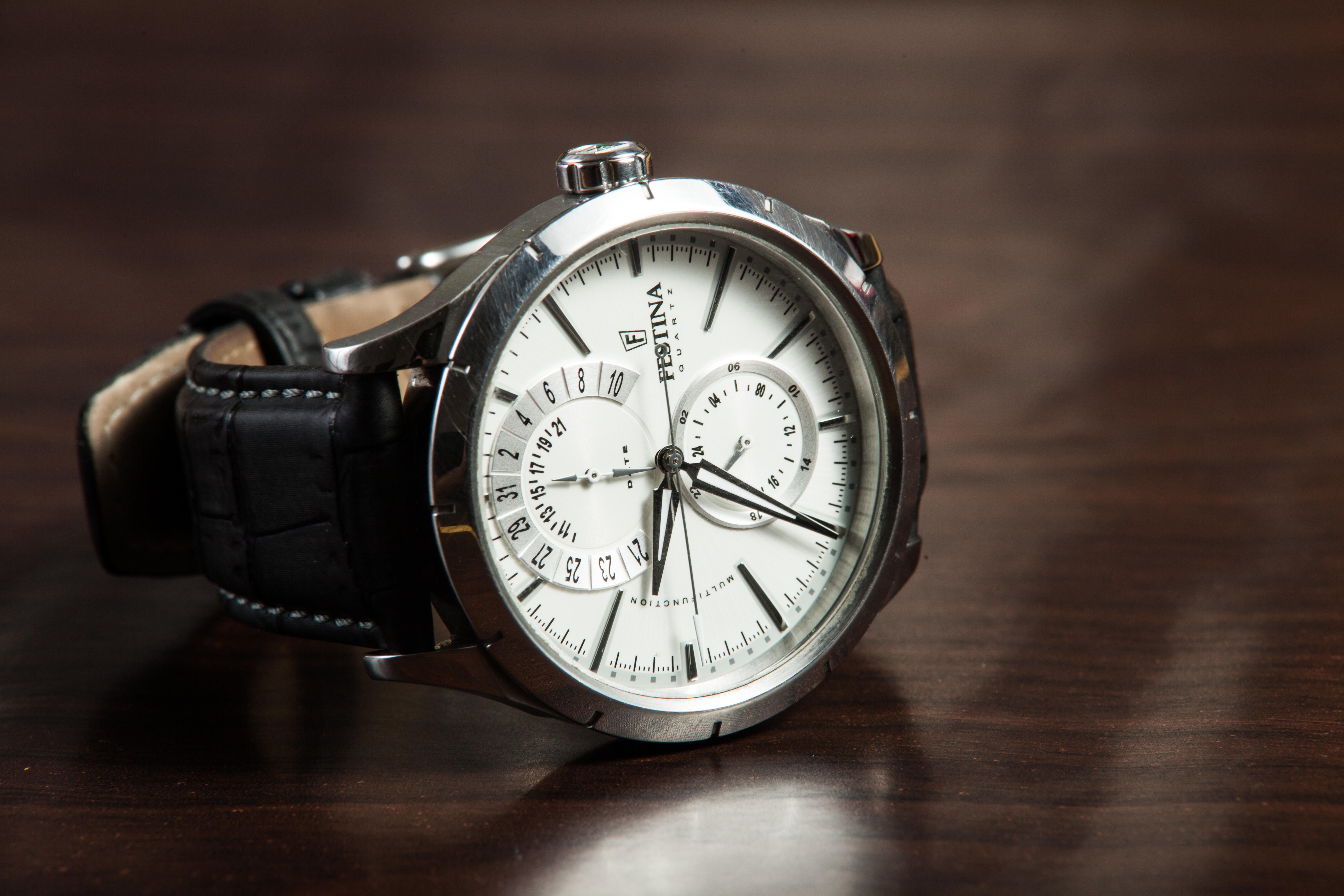 Images of Watch | 5616x3744