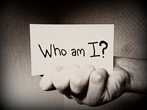 Images of Who Am I | 500x375