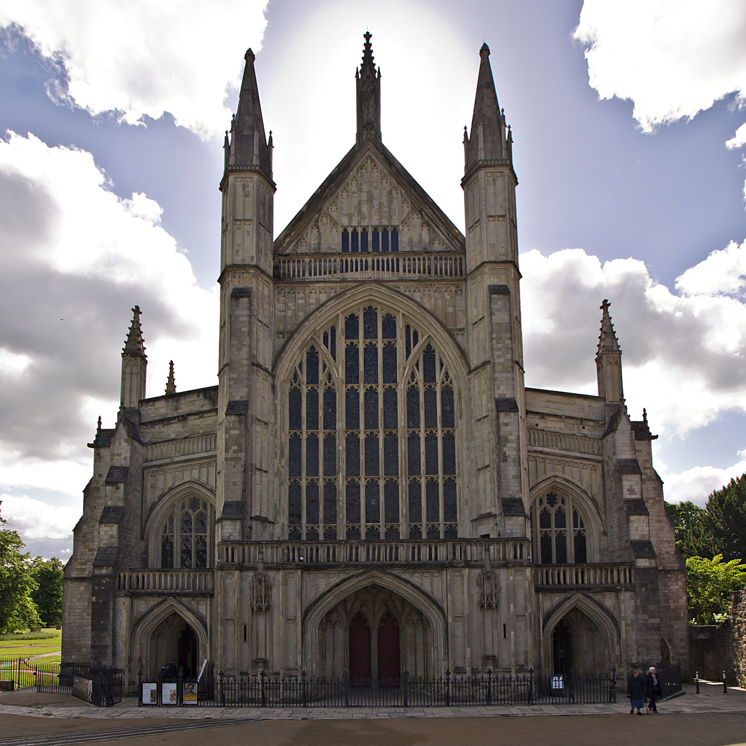 Winchester Cathedral Backgrounds, Compatible - PC, Mobile, Gadgets| 1500x1500 px