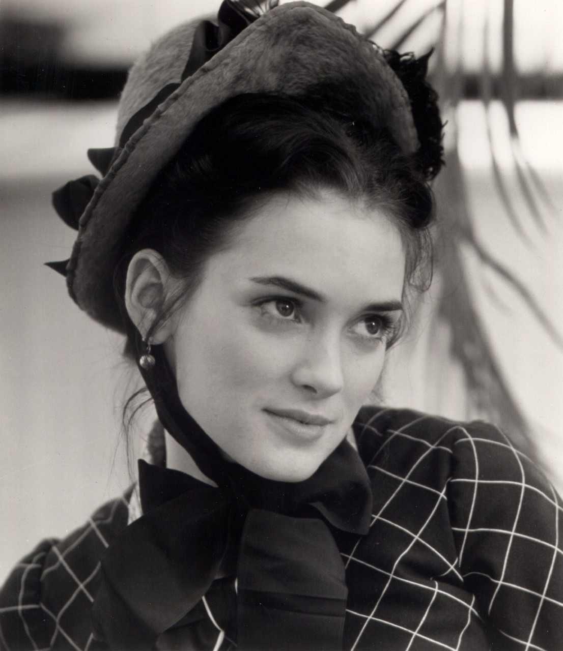 Nice wallpapers Winona Ryder 1106x1280px