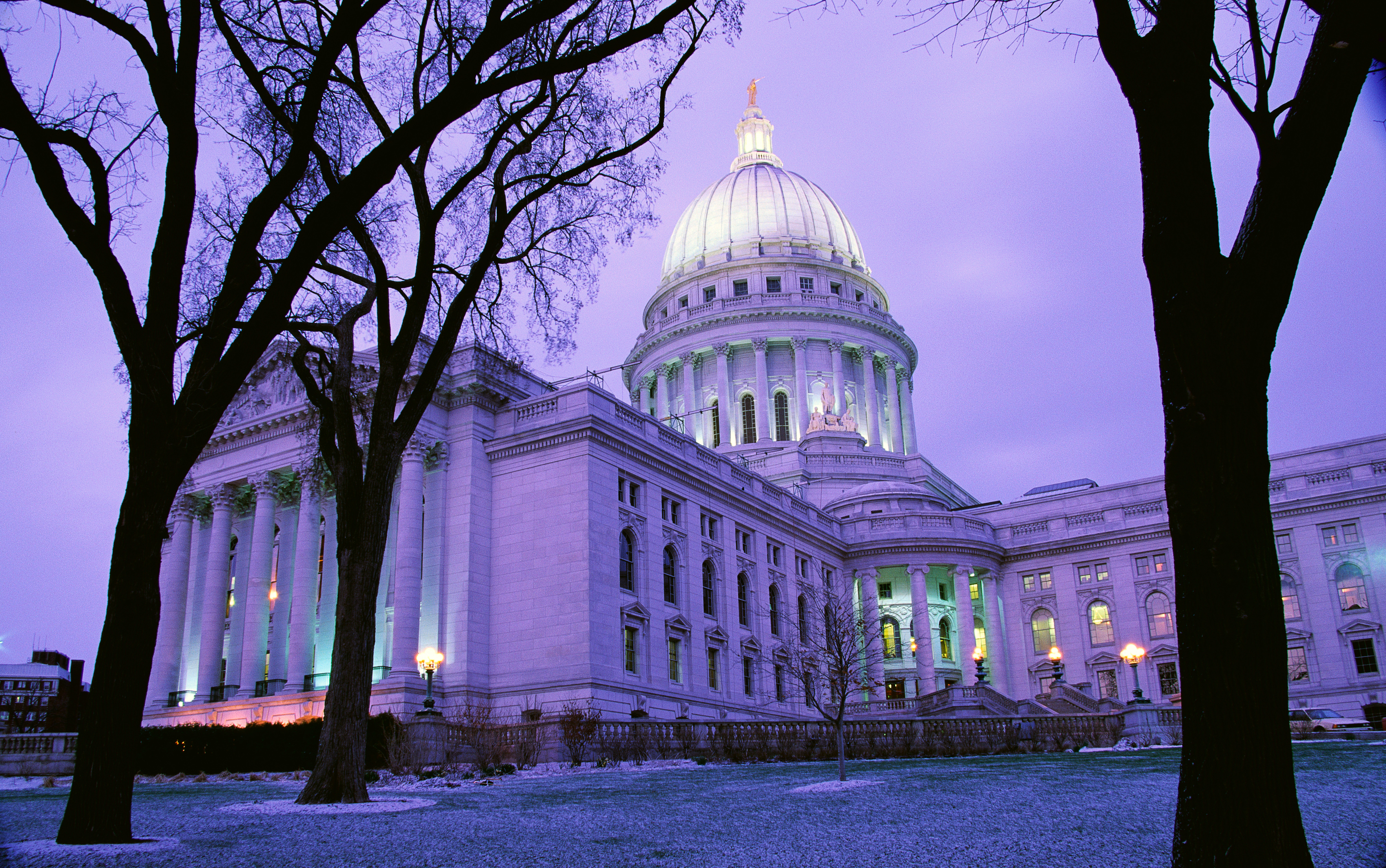 Images of Wisconsin State Capitol | 5001x3133