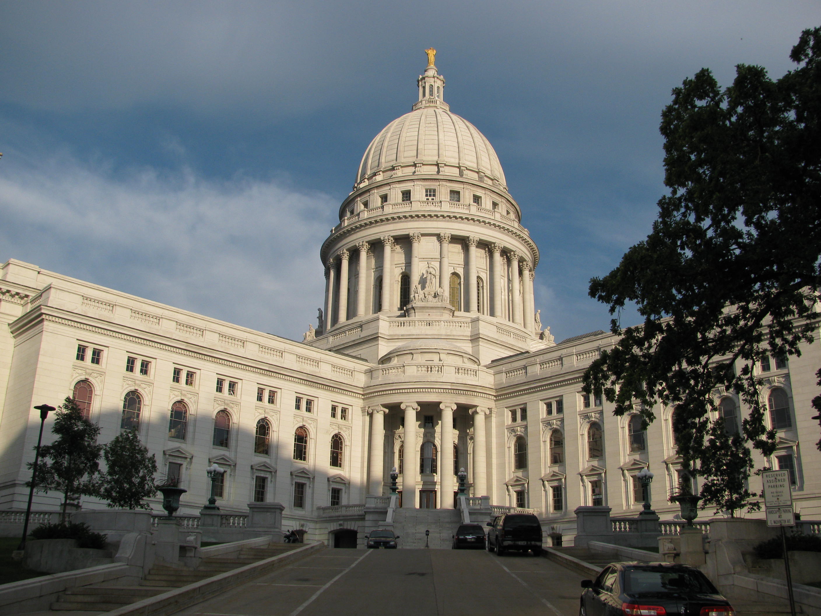 Wisconsin State Capitol Backgrounds, Compatible - PC, Mobile, Gadgets| 2816x2112 px