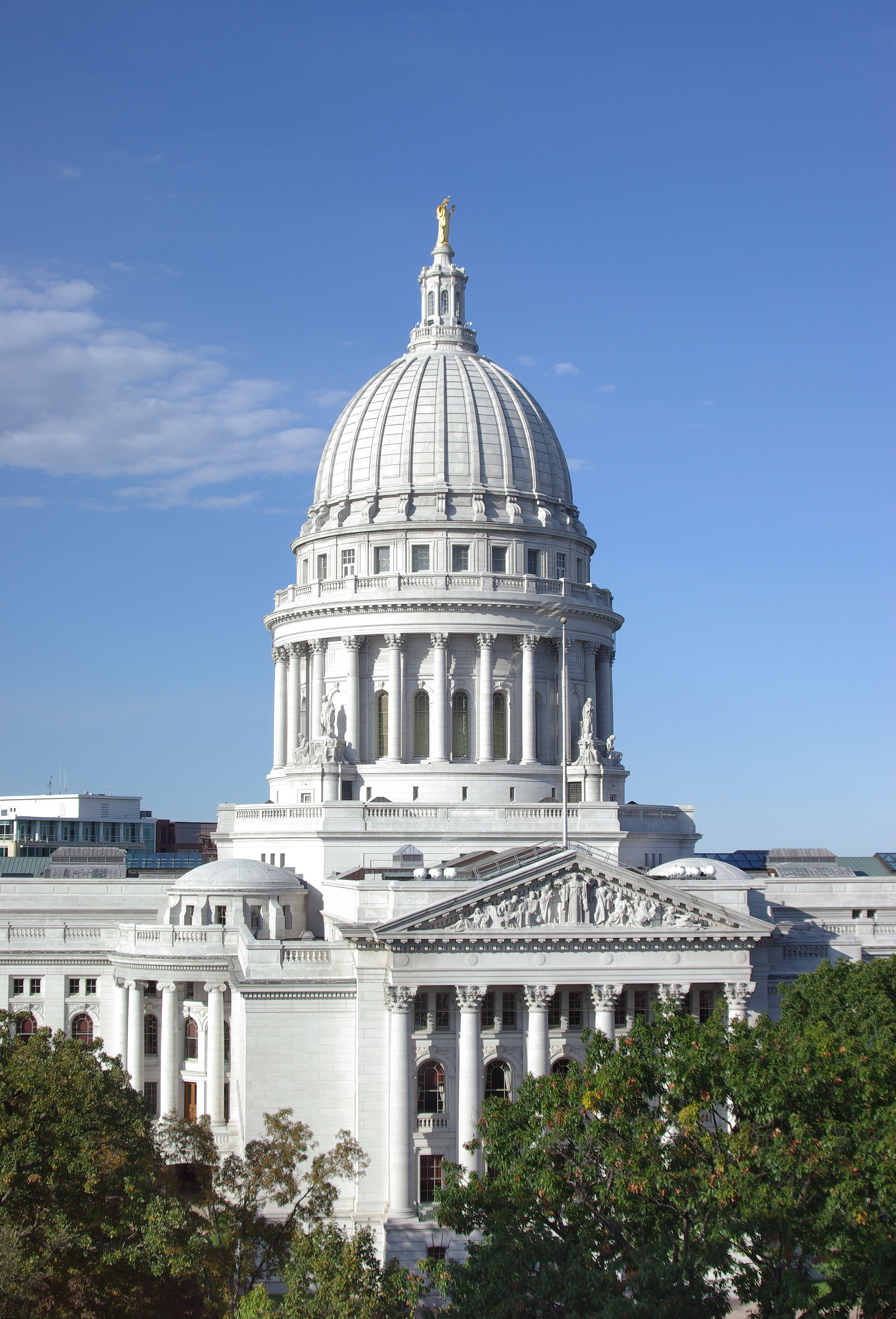 Images of Wisconsin State Capitol | 2592x3815