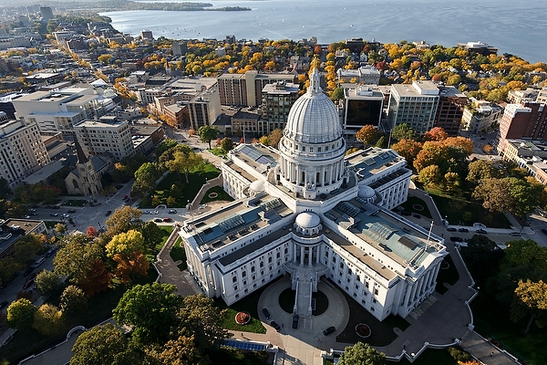 HD Quality Wallpaper | Collection: Man Made, 600x400 Wisconsin State Capitol