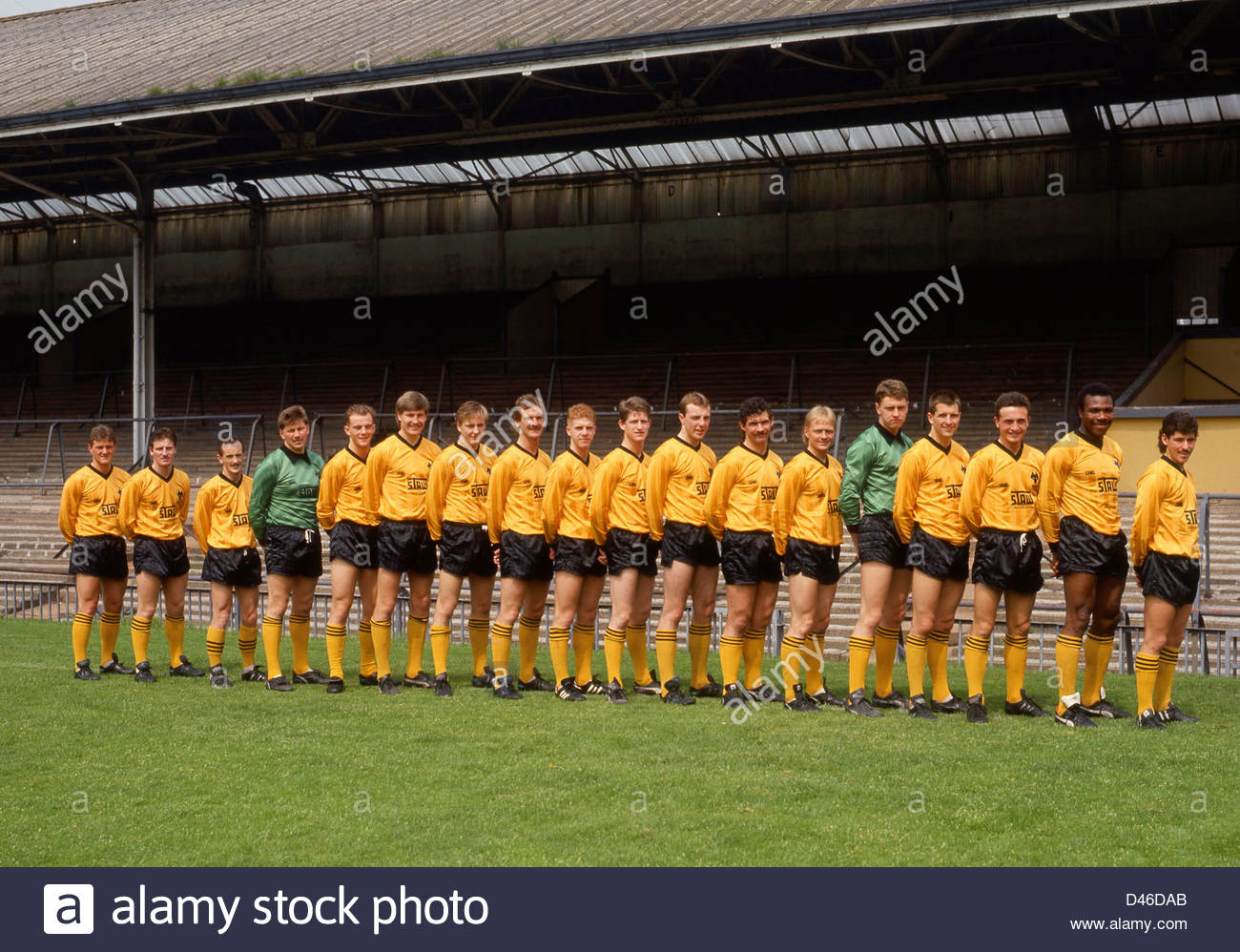 Amazing Wolverhampton Wanderers F.C. Pictures & Backgrounds
