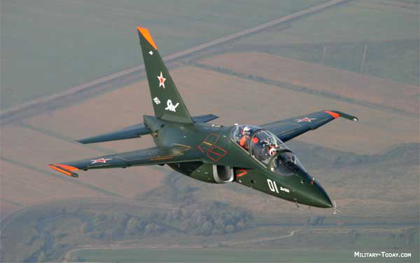 Yakovlev Yak-130 High Quality Background on Wallpapers Vista