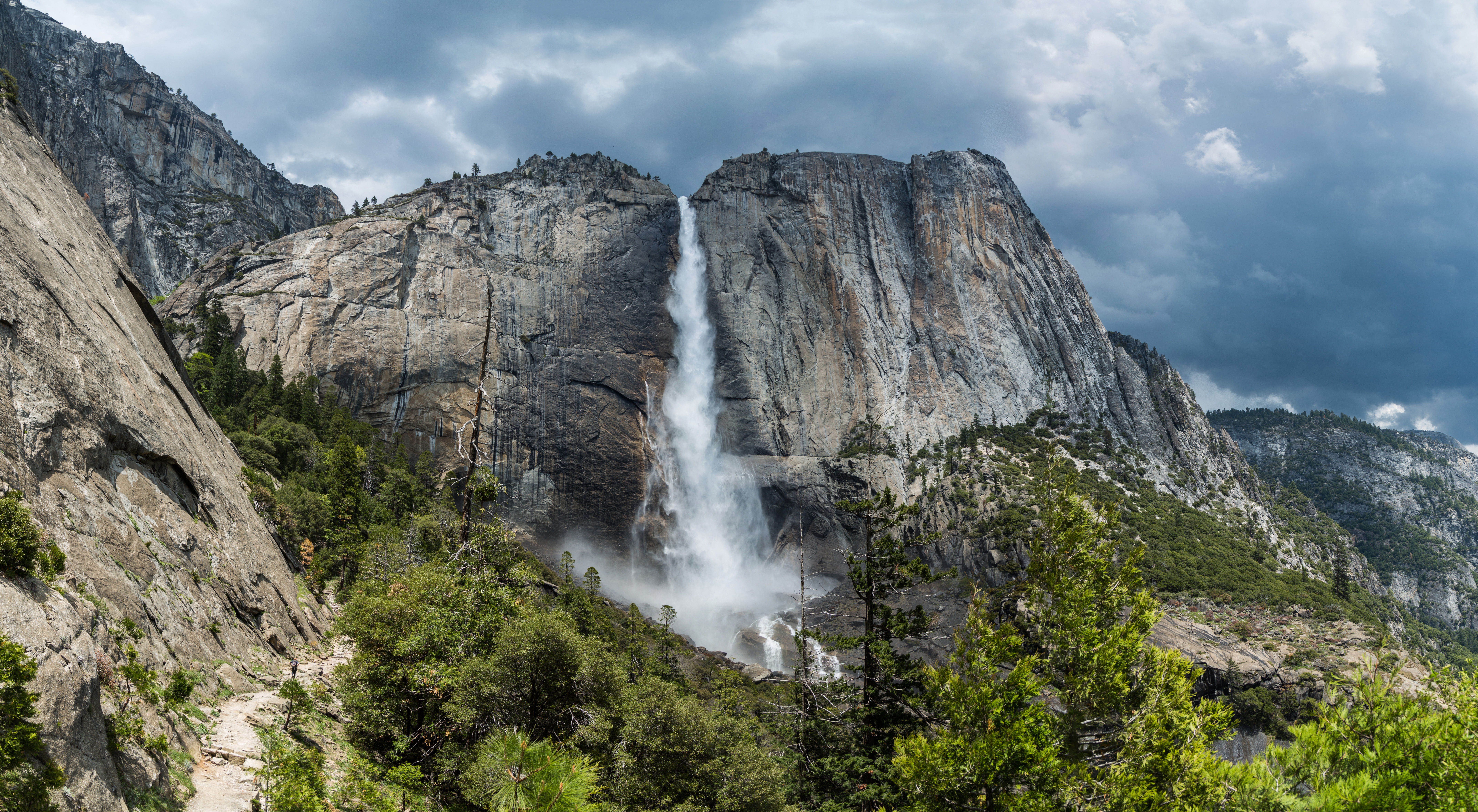 HQ Yosemite Falls Wallpapers | File 13306.12Kb