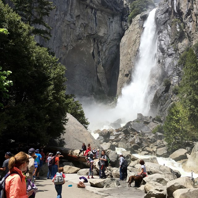 High Resolution Wallpaper | Yosemite National Park 640x640 px