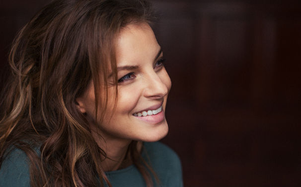 HD Quality Wallpaper | Collection: Music, 606x376 Yvonne Catterfeld