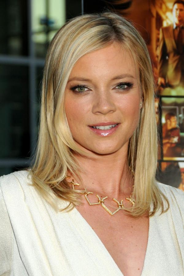 preview Amy Smart