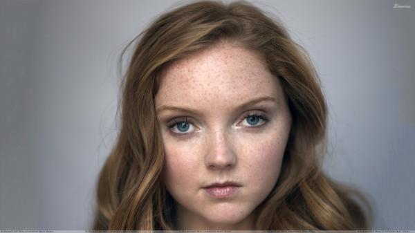 preview Lily Cole