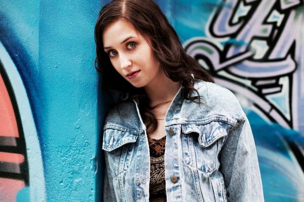 preview Lily Loveless