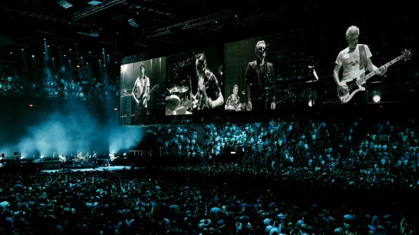 preview U2: INNOCENCE + EXPERIENCE