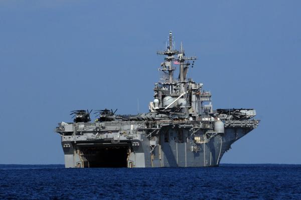 preview USS Boxer (LHD-4)